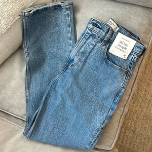 NWT 90s Straight Jeans